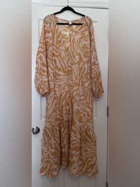 H&M Cream and Mustard Abstract Print Crepe Maxi Dress - Size XXL